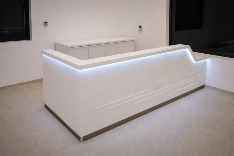 High Class Medical – Recepție clinică